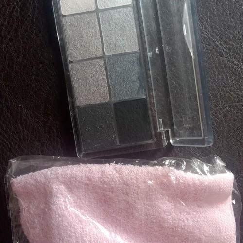 Essence all about greys - essence,